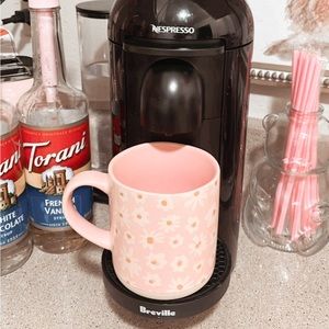 Opalhouse light pink daisy stoneware mug